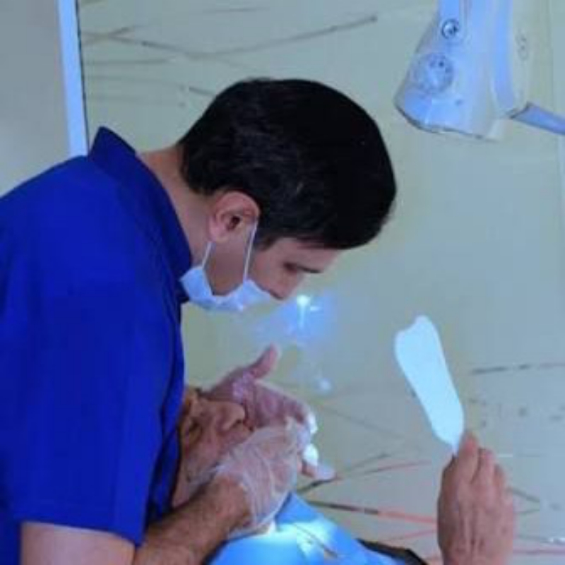 بهترین دندانپزشک مشهد